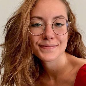 Meet your Posher, Eve